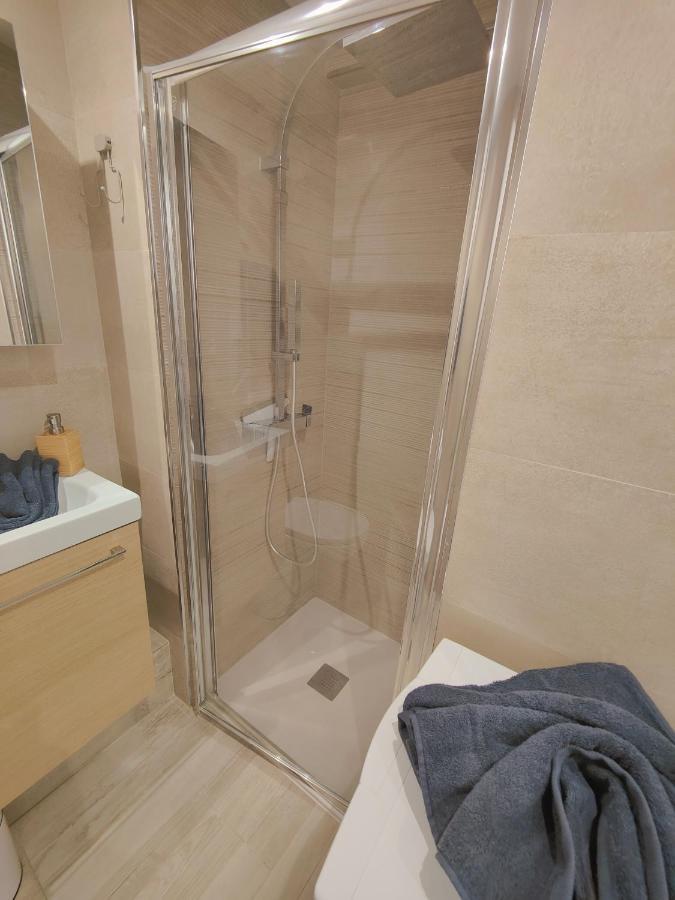 Coconut Begona Studio City Center By Namaste Elite Torremolinos Luaran gambar